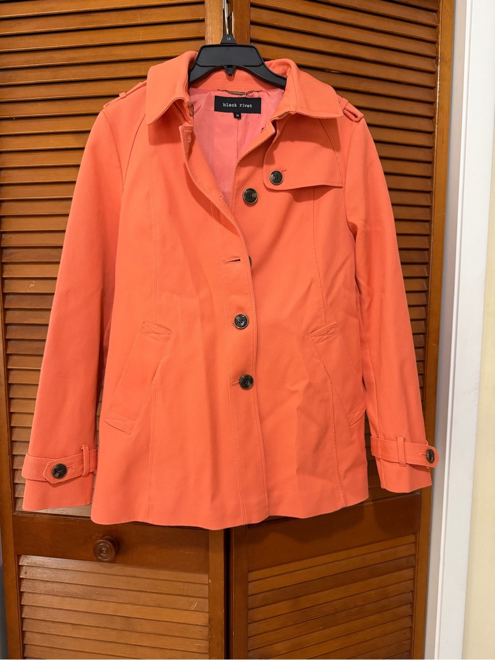 Black Rivet Like New Size M Coral Short Trench Coat